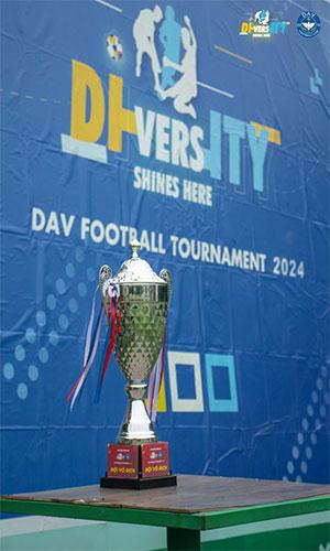 Cup-giai-dau-DAV-Football-Tournament-2024